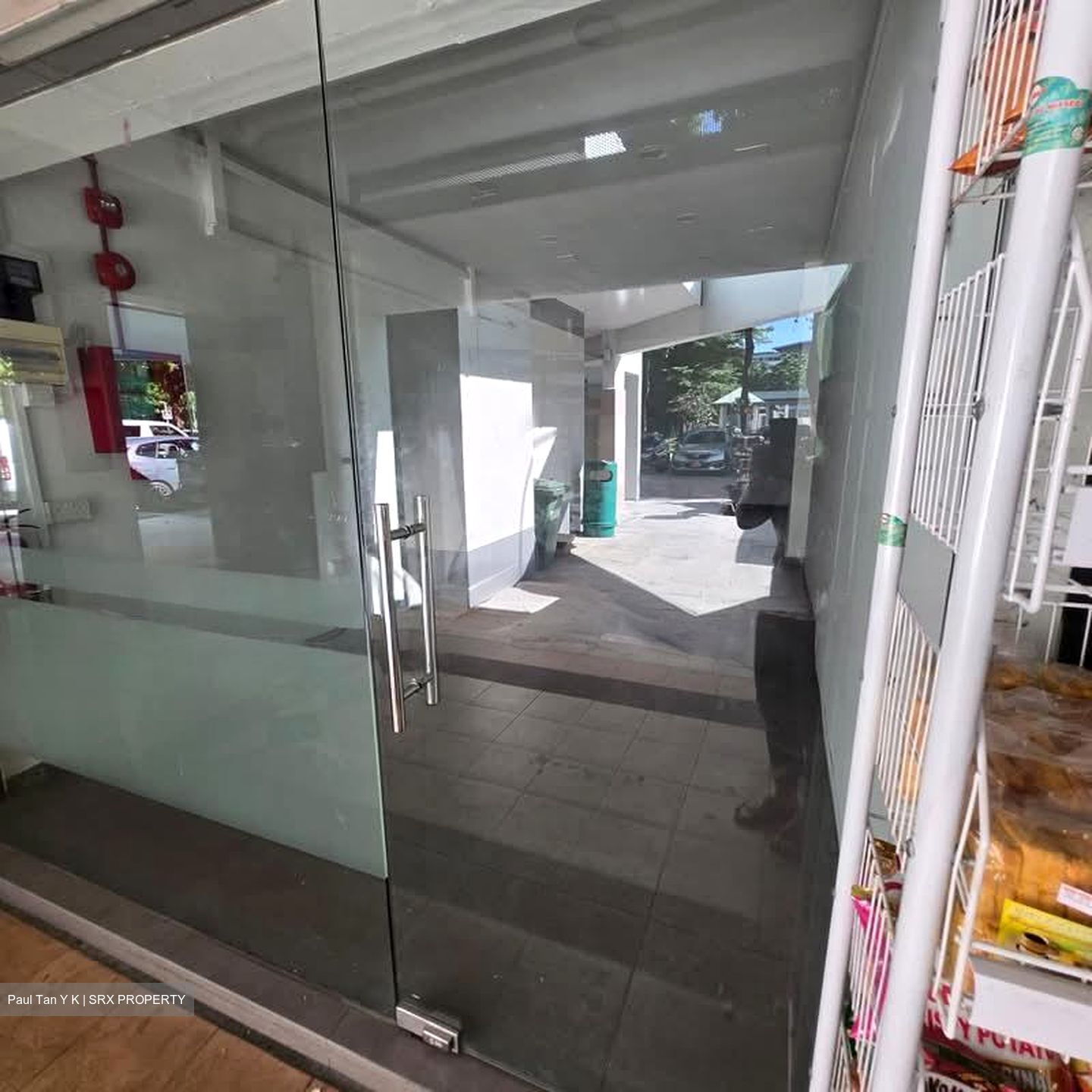 Ang Mo Kio Avenue 1 (D20), Shop House #568715911